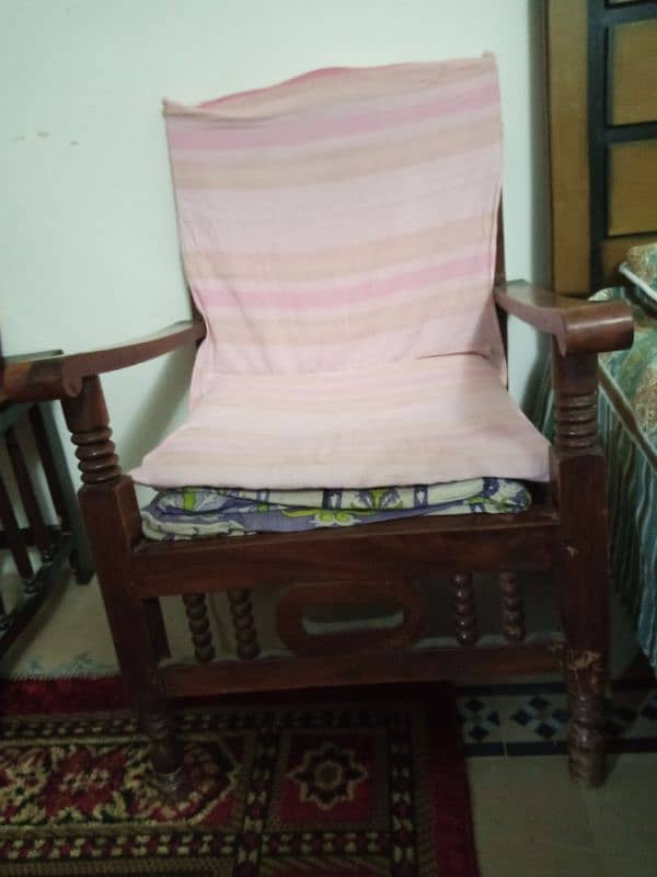 1 double bed 4 chair phone number 03185668885 4