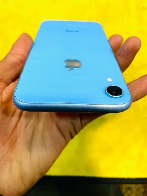 IPhone XR 3
