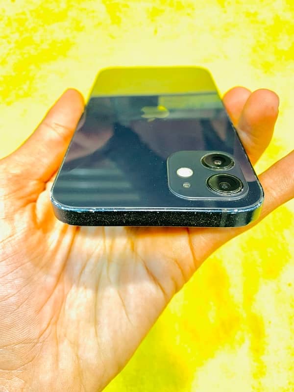 IPhone 12 7