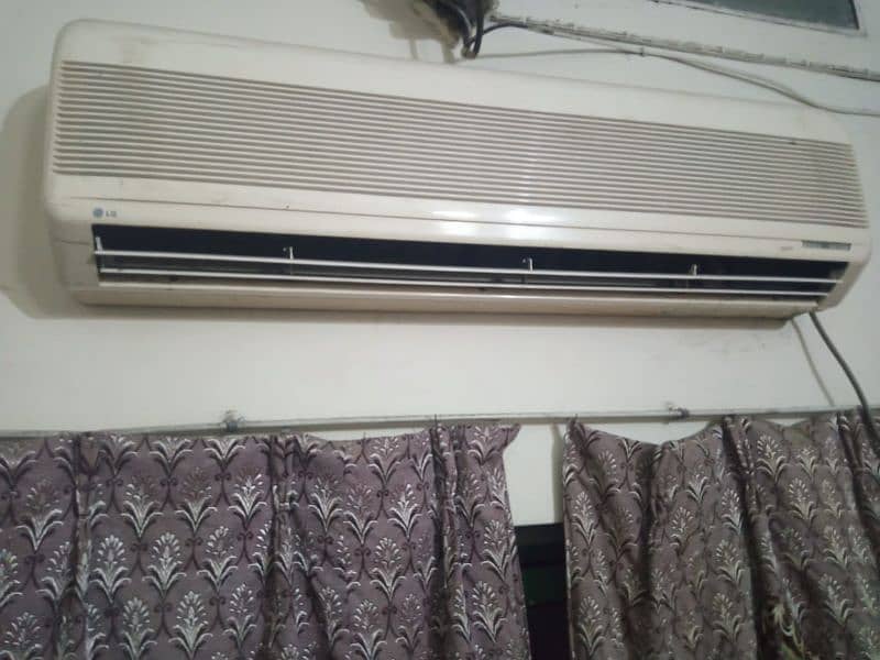 LG 1.5 ton ac for sale in perfect running condition chill cooling 0