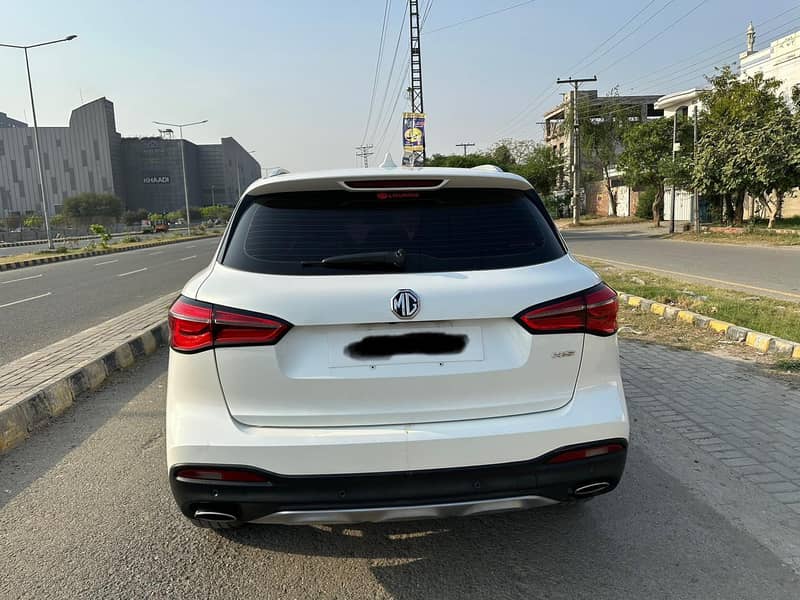 MG HS 2022 6
