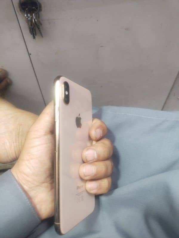 iPhone xs max 64 GB nan PTA battery change 1