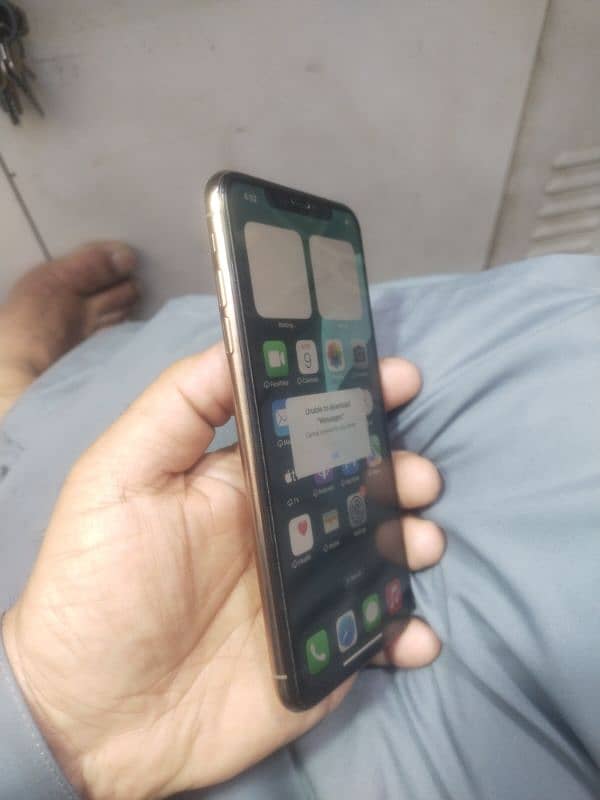 iPhone xs max 64 GB nan PTA battery change 3