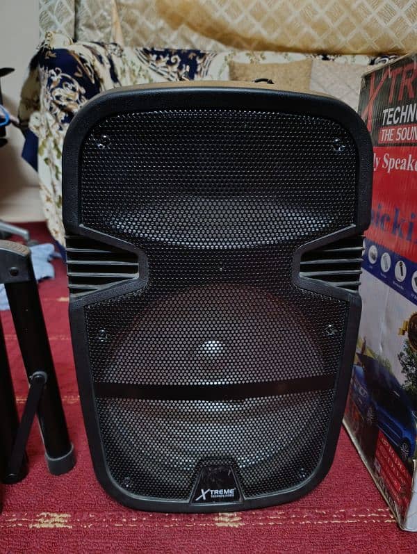 Xtreme Rechargeable Bluetooth Speaker – With Mic, Stand & Lights 0