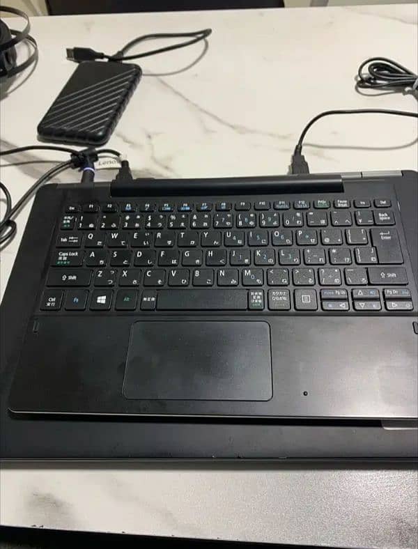 Acer Aspire SW3-16 4