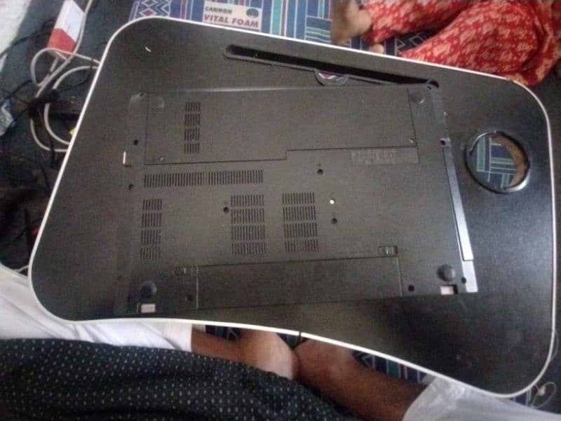 Lenovo Thinkpad E570 Ci3 7th gen 8gb RAM and 128gb ssd nvme 4