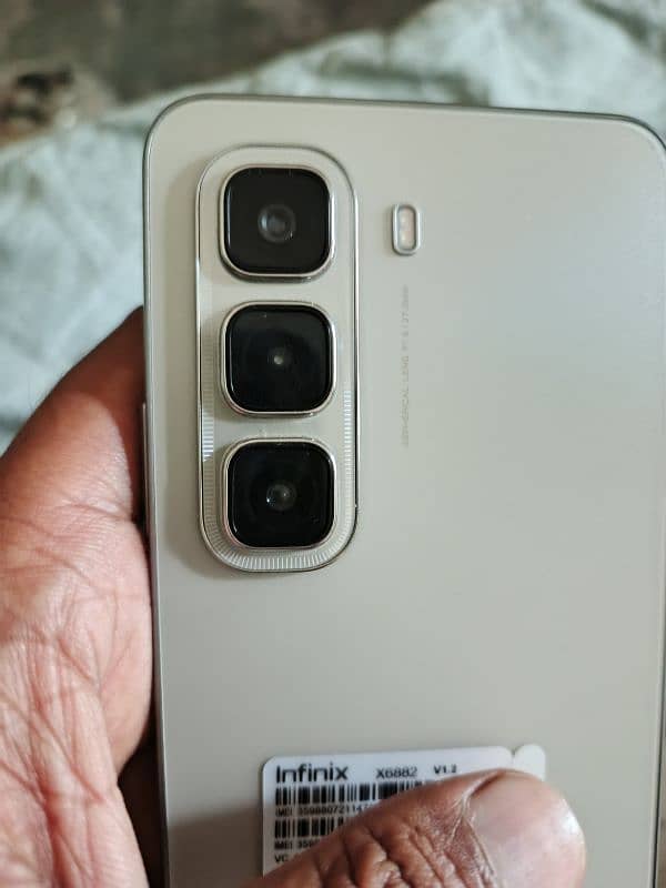 Infinix Hot 50 8+8"128 Just open box 7 days ago 1