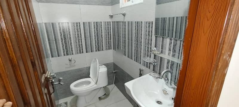 House For rent Is Readily Available In Prime Location Of F-15 12