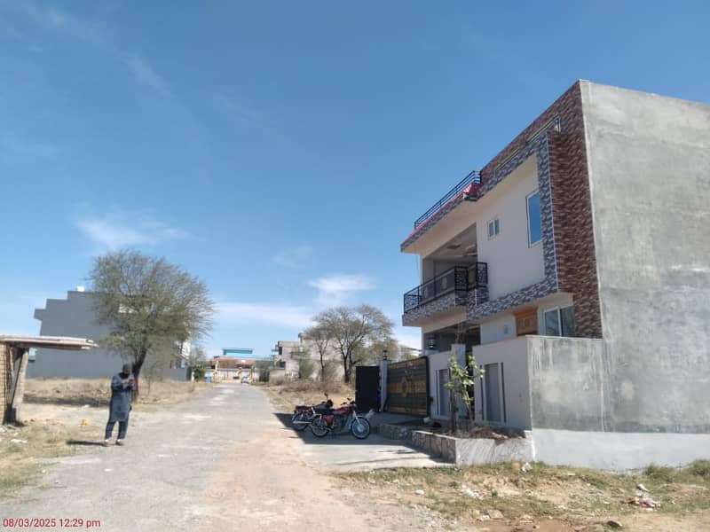 10 Marla Double Unit House Available. For Sale In Gulshan E Sehat E-18 Islamabad. In Block F. 29