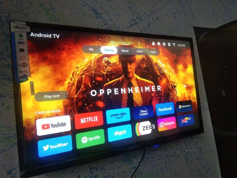 samsung wifi andriod  led 32" inch 4k result neat conditions 0