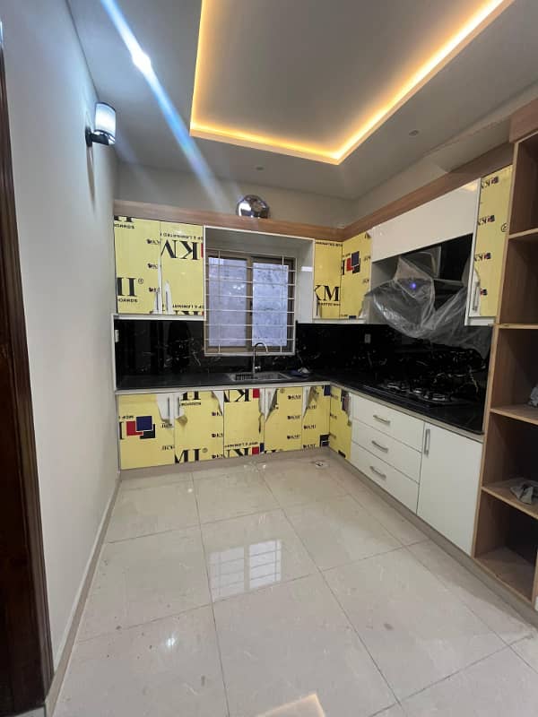8 MARLA BRAND NEW HOUSE FOR SALE in FAISAL TOWN BLOCK A 4