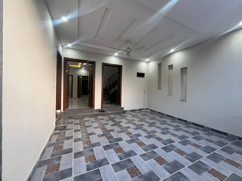8 MARLA BRAND NEW HOUSE FOR SALE in FAISAL TOWN BLOCK A 23