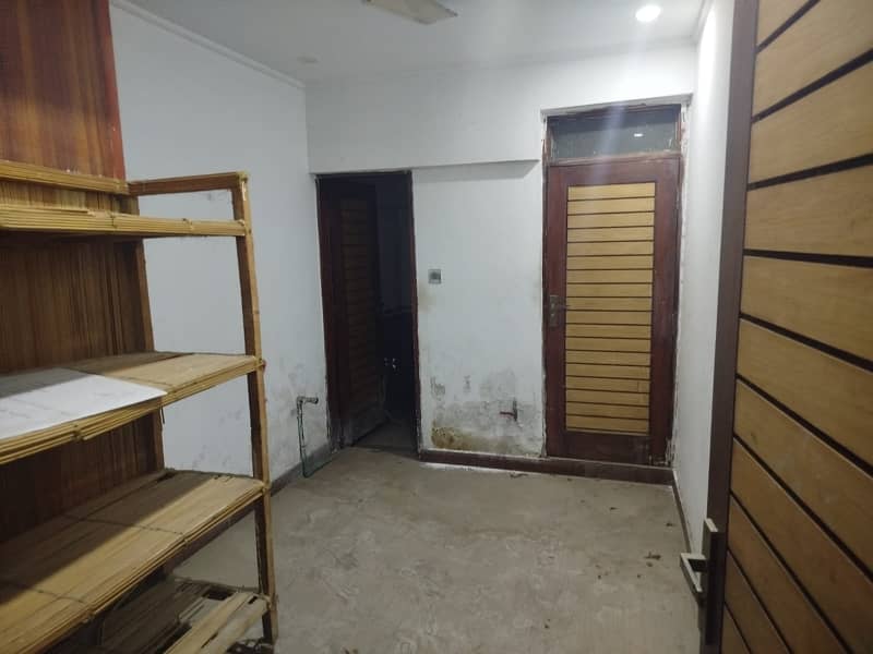 Prime Location Flat Of 7 Marla Is Available For Sale In Askari 2, Askari 2 2
