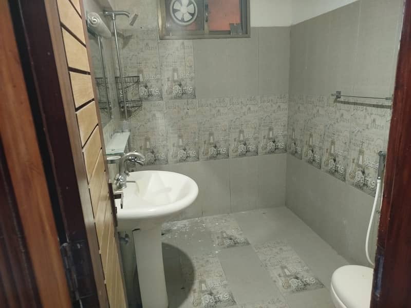 Prime Location Flat Of 7 Marla Is Available For Sale In Askari 2, Askari 2 15
