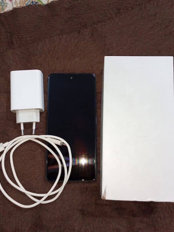 infinix note 30 with complete box lush condition 10/10 4