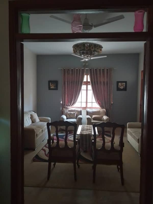 A Spacious 180 Square Yards House In Metrovil Colony - Block 3/1 18