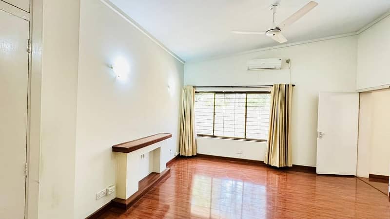 Get In Touch Now To Buy A House In F-7 1