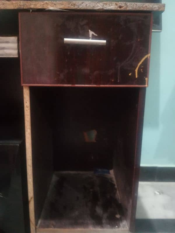 computer table 3