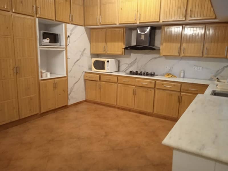 Ready To Buy A Lower Portion 666 Square Yards In F-7/1 13