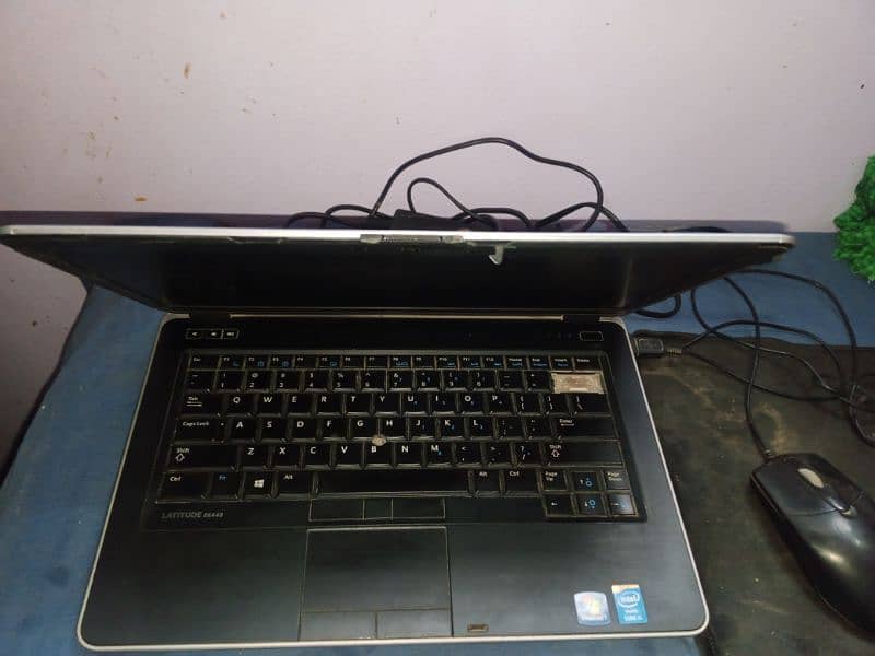 Dell laptop Latitude E6440 Core i5 4th Generation 6