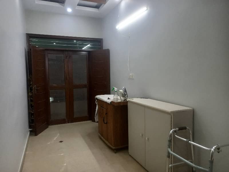Fair-Priced Prime Location 375 Square Yards House Available In Federal B Area - Block 10 8