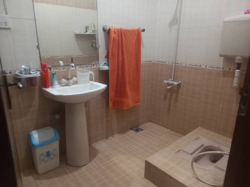 Fair-Priced Prime Location 375 Square Yards House Available In Federal B Area - Block 10 10