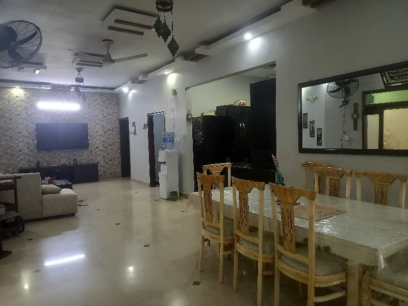 Fair-Priced Prime Location 375 Square Yards House Available In Federal B Area - Block 10 12