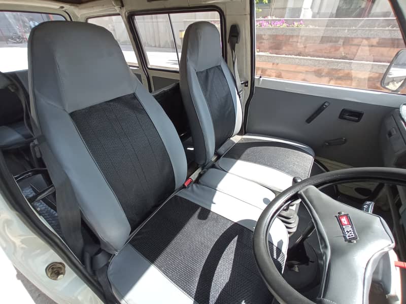 Suzuki Bolan 2012 10