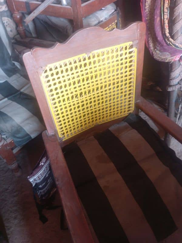 4 pic pure wood chairs 2