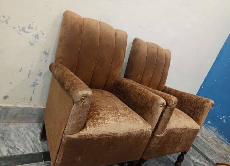 Poshish Chairs 1