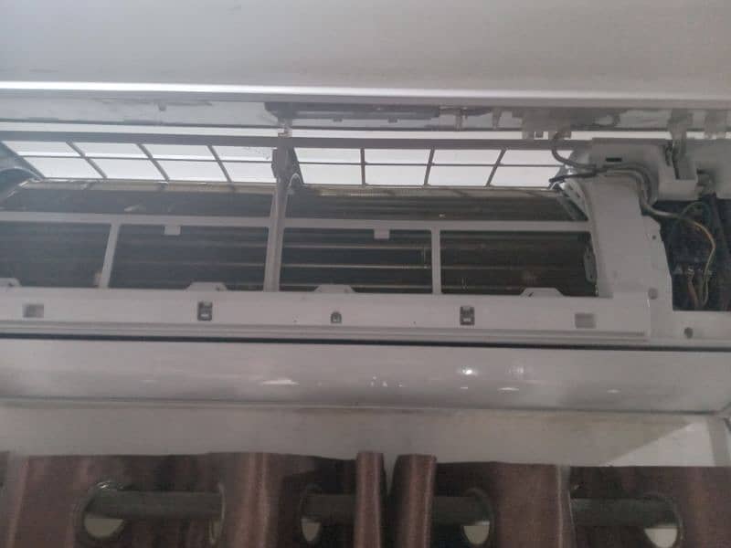 good condition haire1 ton ac all ok 0