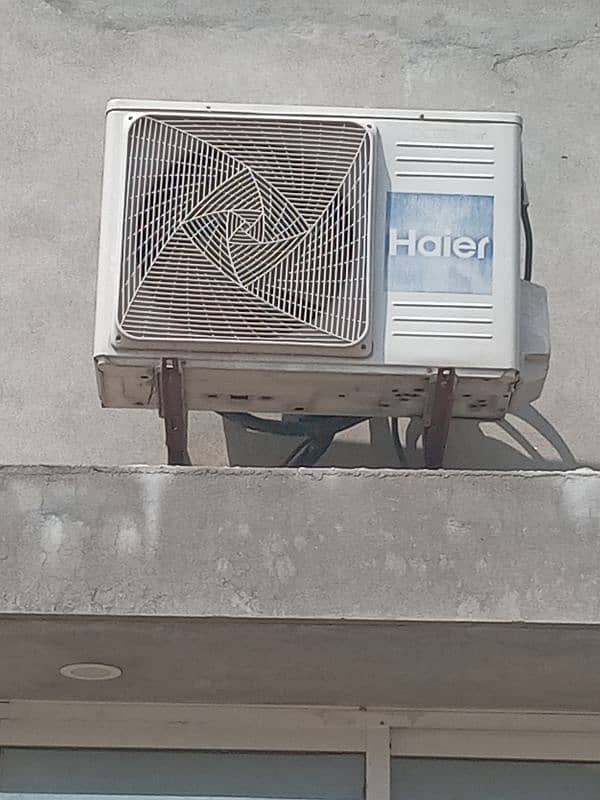 good condition haire1 ton ac all ok 4