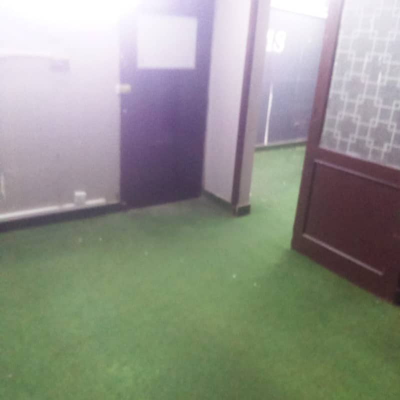 Office Space for Rent Gulshan-e-Iqbal Block 13-A | 4 Rooms | 3rd Floor | 850 Sq. Ft. 5