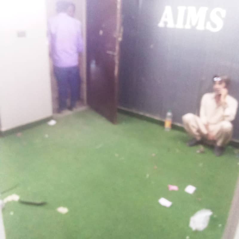 Office Space for Rent Gulshan-e-Iqbal Block 13-A | 4 Rooms | 3rd Floor | 850 Sq. Ft. 9