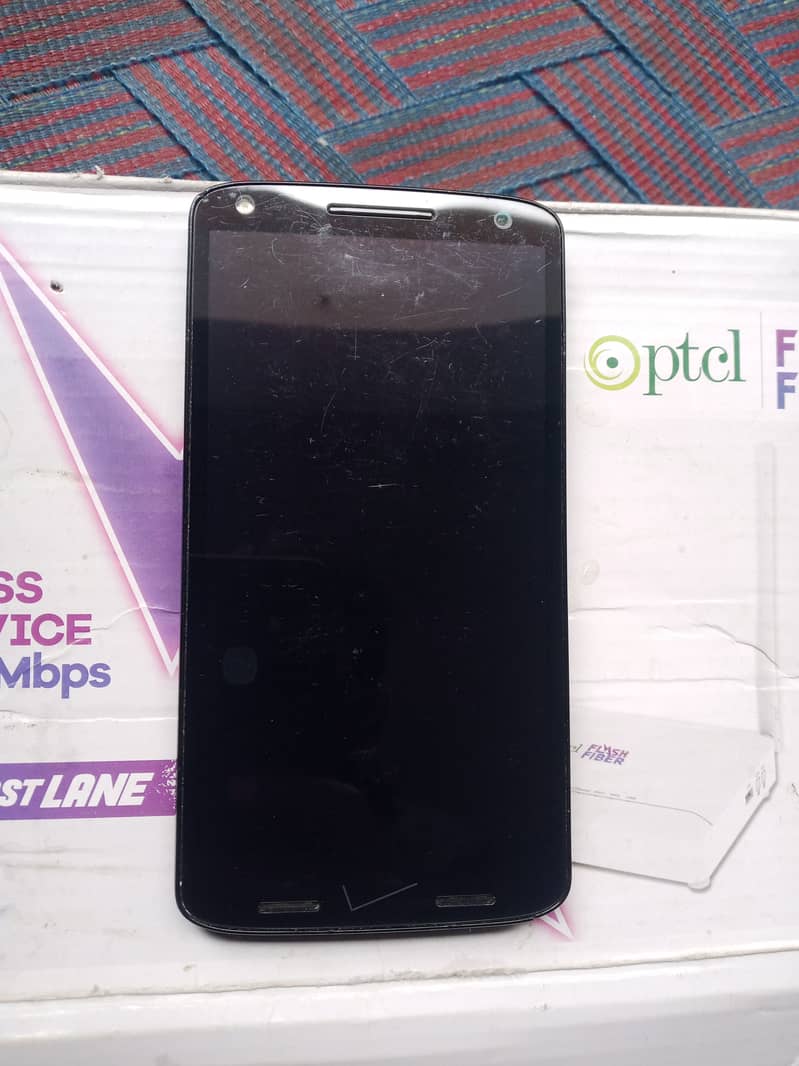 Motorola Droid Turbo 2 Ful HD Display 5.4" Storage 3/32GB PTA Approved 3