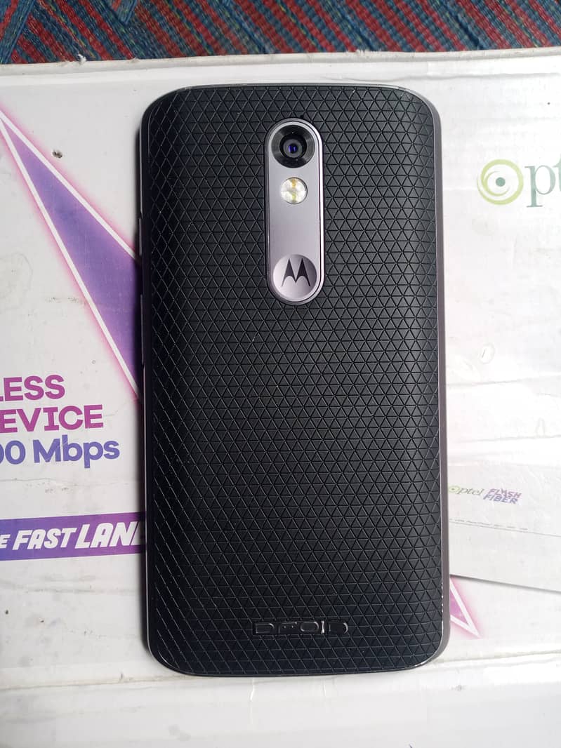 Motorola Droid Turbo 2 Ful HD Display 5.4" Storage 3/32GB PTA Approved 4