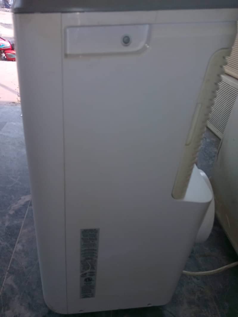 Portable AC 1 Ton Branded American Lot 5