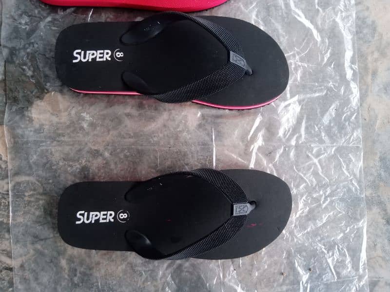 Hawaii Chappal Machine Saad Condition me 3/Mahene use hoi h only,58000 3