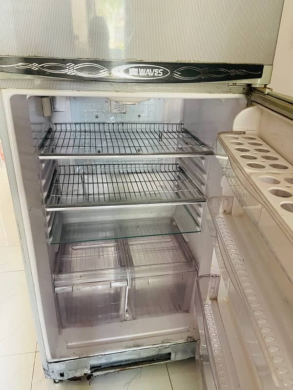 full size waves refrigerator 0