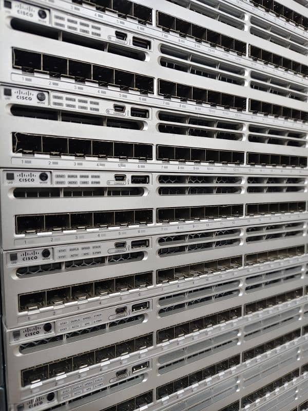 Cisco 3850-24SS Networking Switch 3