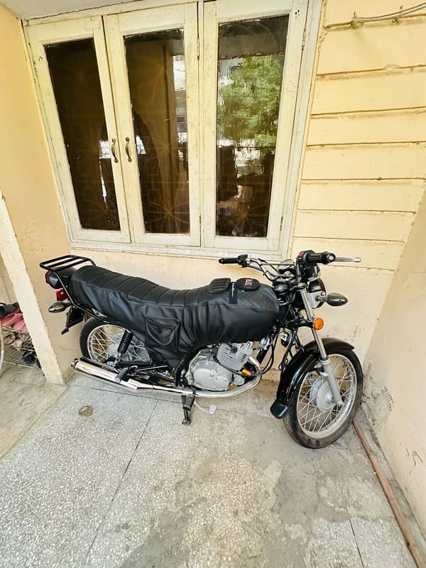 Suzuki 150 GS Zero Meter 2025 1
