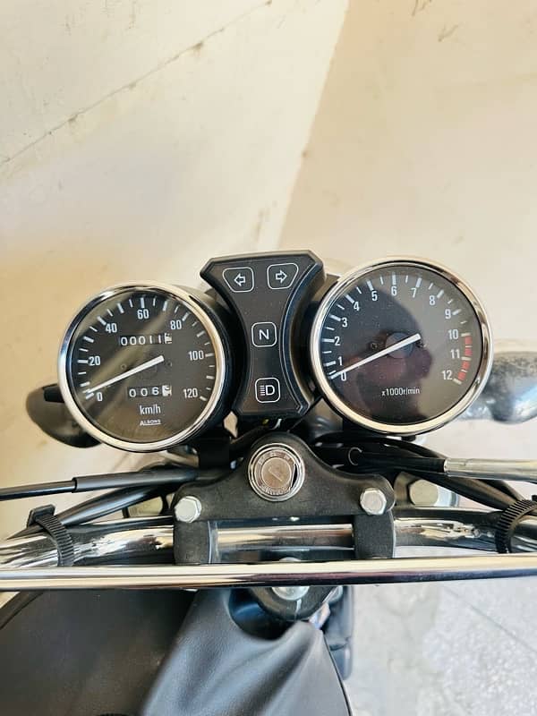 Suzuki 150 GS Zero Meter 2025 3