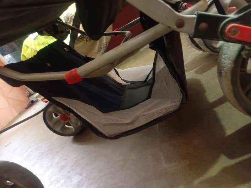 pram in good condition 1
