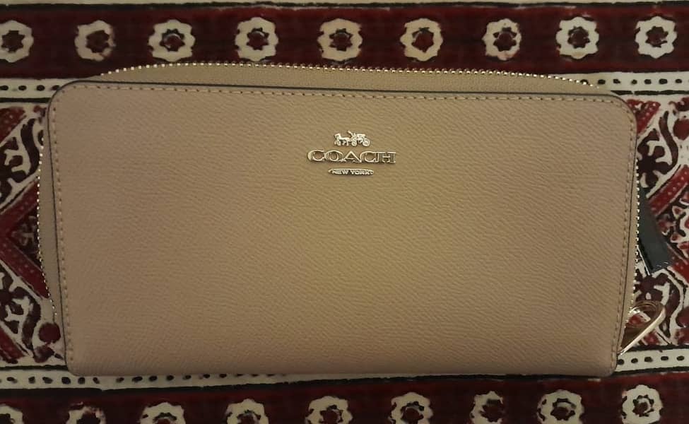 Brand New Ladies Coach Wallet (Serious buyers only) 0