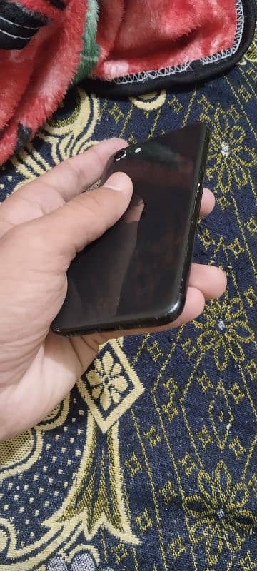 iphone se 2020 3