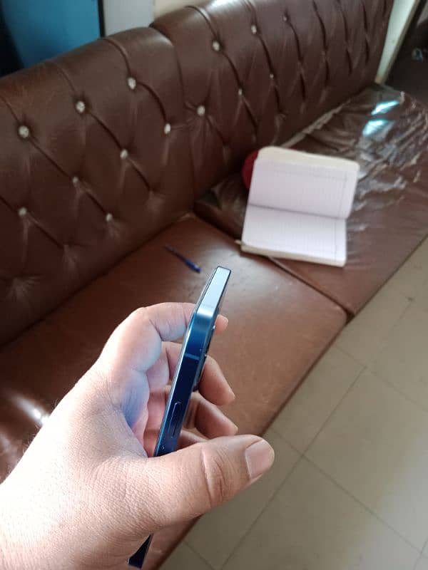 I phone 12 jv non active non pta battery 88%10/10 3