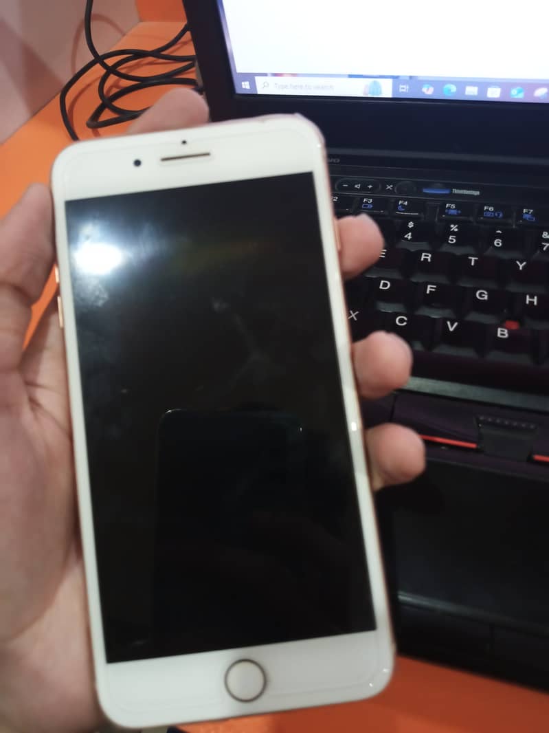 IPhone 8 Plus Non pta 1