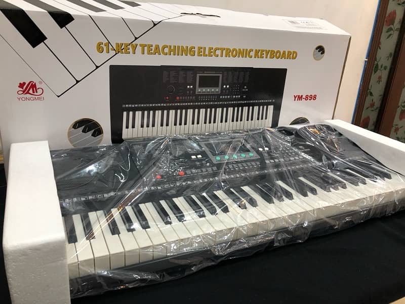 piano keyboard 4