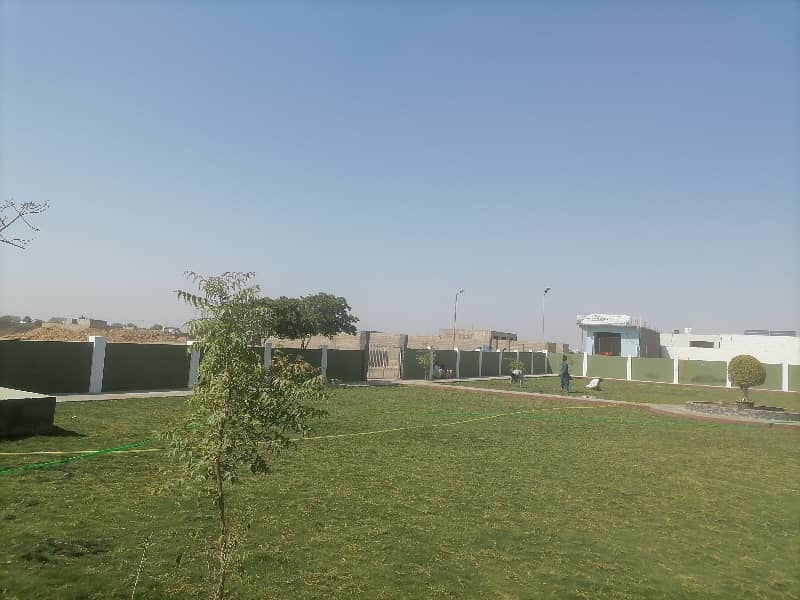 Prime Location 120 Square Yards Residential Plot Ideally Situated In PIDC 4