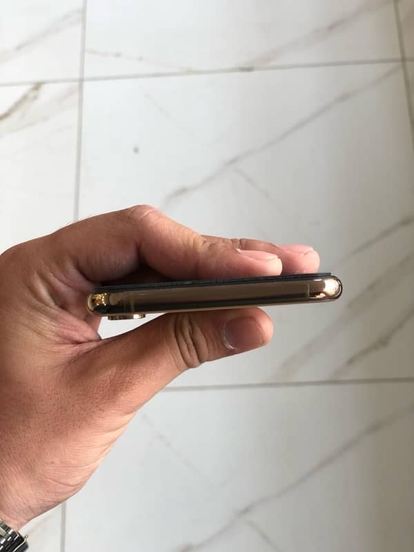 iPhone XS Max pta approved 5